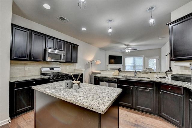 5980 Vista Brook Drive, Suwanee, GA 30024