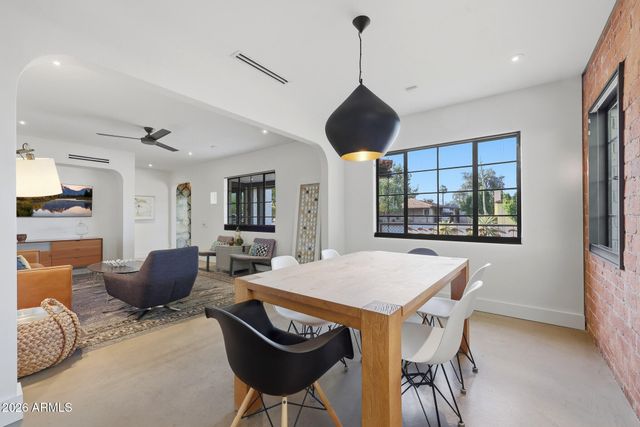 1607 W FLOWER Circle N, Phoenix, AZ 85015