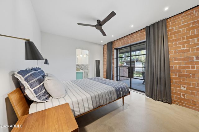 1607 W FLOWER Circle N, Phoenix, AZ 85015