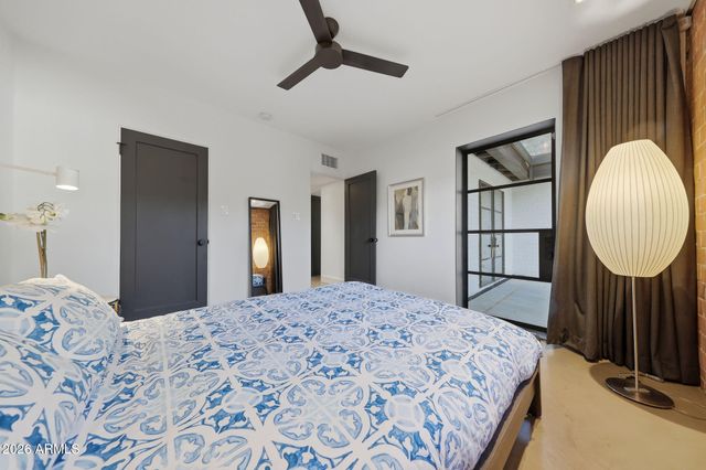 1607 W FLOWER Circle N, Phoenix, AZ 85015