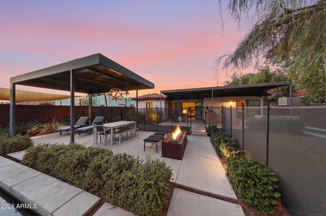 1607 W FLOWER Circle N, Phoenix, AZ 85015
