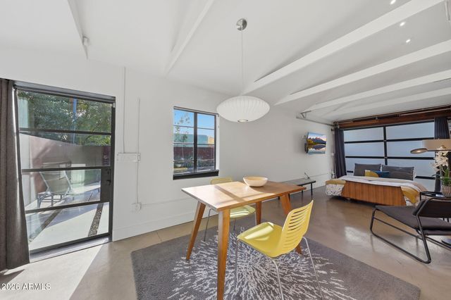 1607 W FLOWER Circle N, Phoenix, AZ 85015