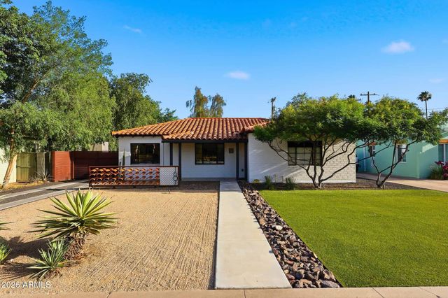 1607 W FLOWER Circle N, Phoenix, AZ 85015