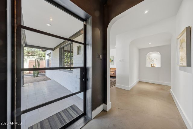 1607 W FLOWER Circle N, Phoenix, AZ 85015