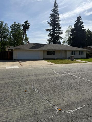 908 Mesa Verde, Yuba City, CA 95993
