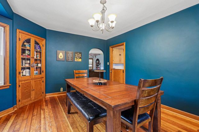 510 E Main STREET, Waterford, WI 53185