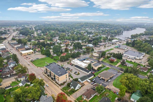 510 E Main STREET, Waterford, WI 53185