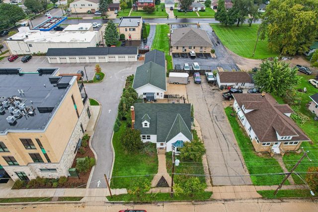 510 E Main STREET, Waterford, WI 53185
