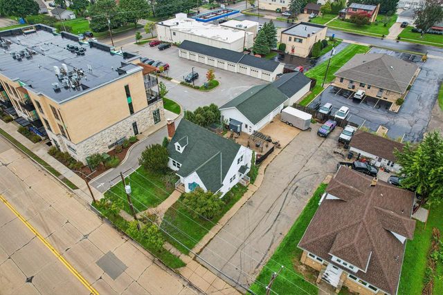510 E Main STREET, Waterford, WI 53185