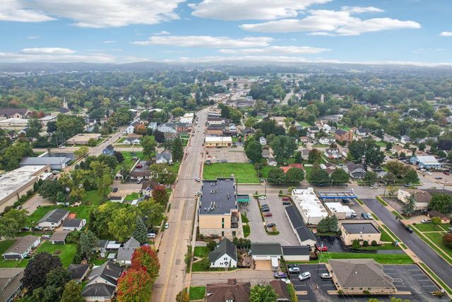 510 E Main STREET, Waterford, WI 53185