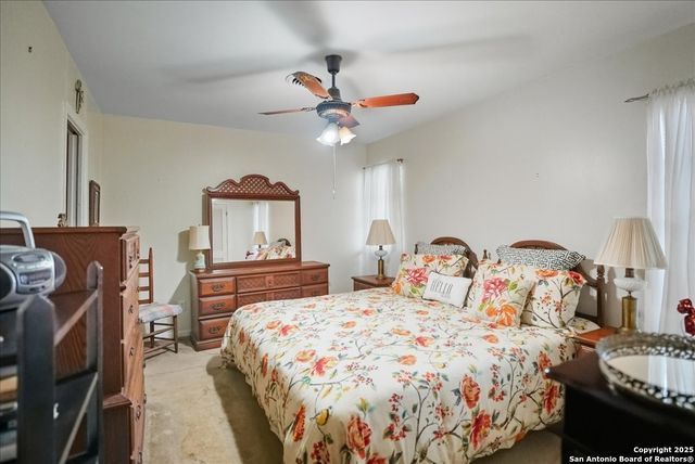 1000 Austin St., George West, TX 78022