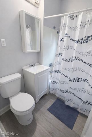 892 Paxton Road, Cleveland, OH 44108