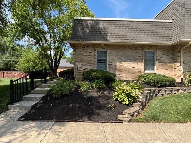 1310 Kings Cove Court, Indianapolis, IN 46260