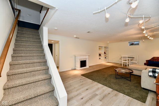 1310 Kings Cove Court, Indianapolis, IN 46260