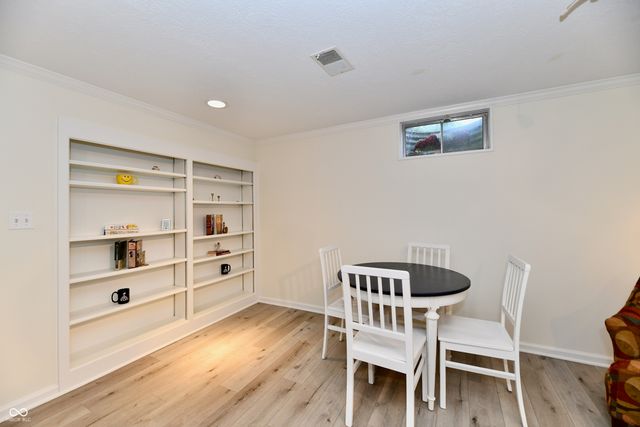 1310 Kings Cove Court, Indianapolis, IN 46260