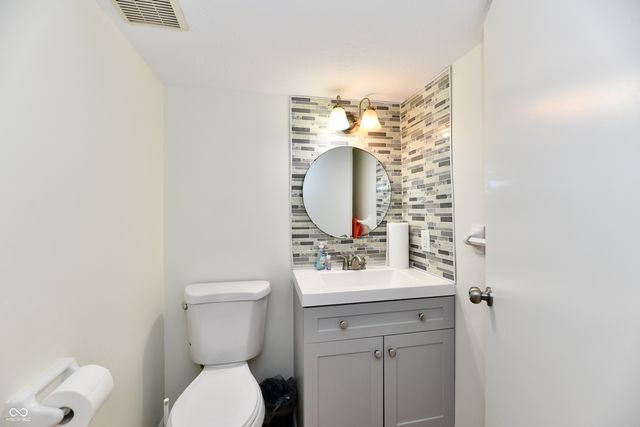 1310 Kings Cove Court, Indianapolis, IN 46260