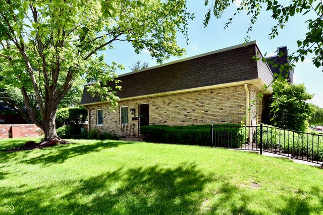 1310 Kings Cove Court, Indianapolis, IN 46260