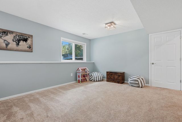 4080 Park Valley Lane, White Bear Lake, MN 55110