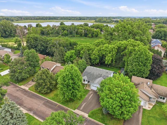4080 Park Valley Lane, White Bear Lake, MN 55110