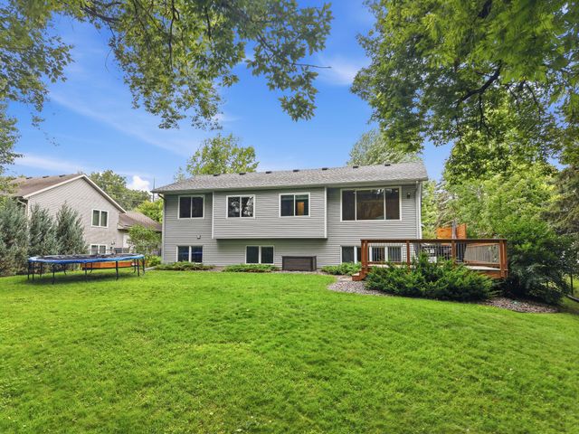 4080 Park Valley Lane, White Bear Lake, MN 55110