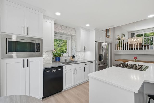 4080 Park Valley Lane, White Bear Lake, MN 55110