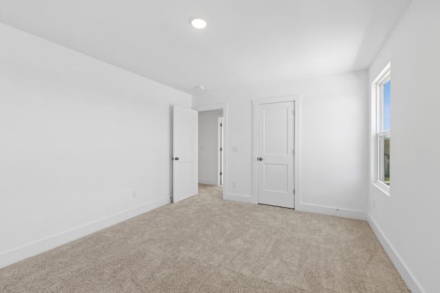 200 Conger Dr, Lebanon, TN 37087