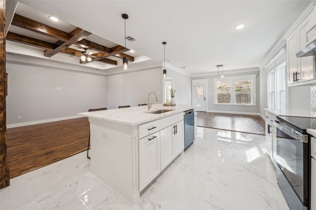 1103 Bandera Trail, Granbury, TX 76048
