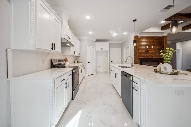 1103 Bandera Trail, Granbury, TX 76048