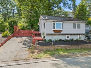 82 Fox Hill Rd, Parsippany-troy Hills Twp., NJ 07834