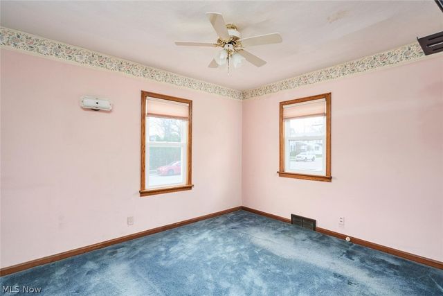 122 Fenton Avenue, Mogadore, OH 44260