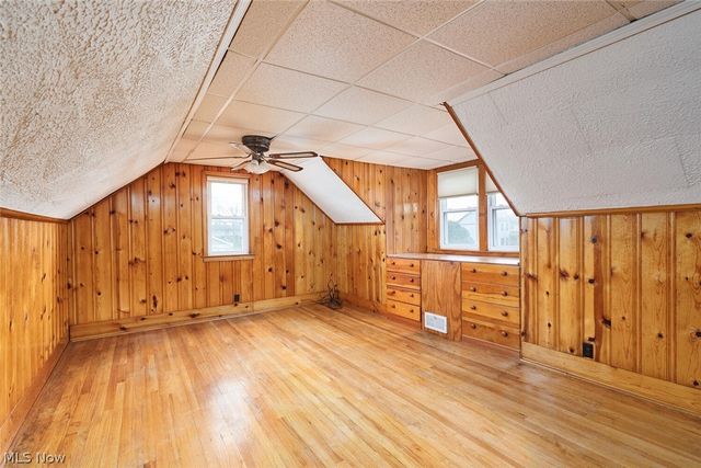 122 Fenton Avenue, Mogadore, OH 44260