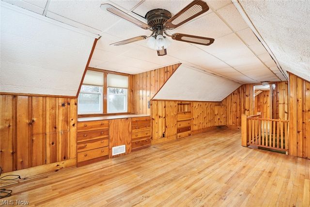 122 Fenton Avenue, Mogadore, OH 44260