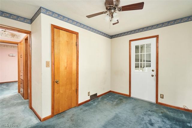 122 Fenton Avenue, Mogadore, OH 44260