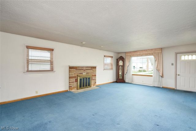 122 Fenton Avenue, Mogadore, OH 44260