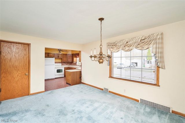 122 Fenton Avenue, Mogadore, OH 44260