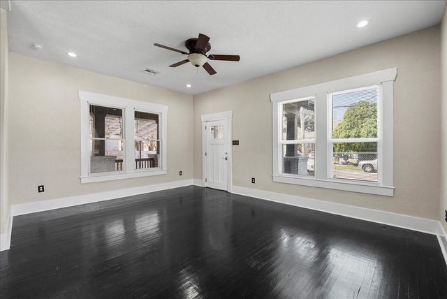 213 Grace Street, Houston, TX 77003