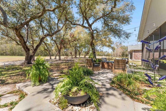 23719 Monarch Point, Springfield, LA 70462