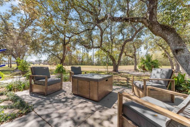 23719 Monarch Point, Springfield, LA 70462