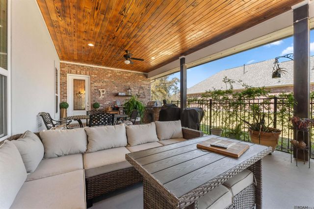 23719 Monarch Point, Springfield, LA 70462