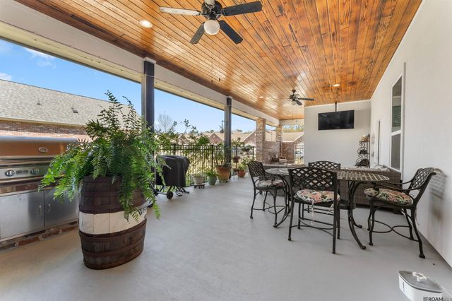 23719 Monarch Point, Springfield, LA 70462