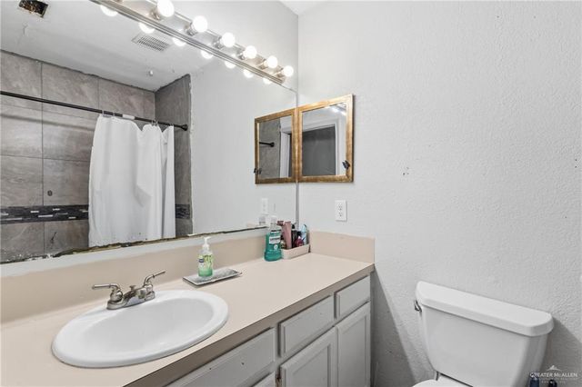 2501 N 27th Lane, Mcallen, TX 78501