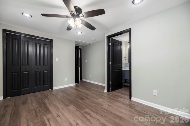 1705 E Cloaninger Avenue, Statesville, NC 28625