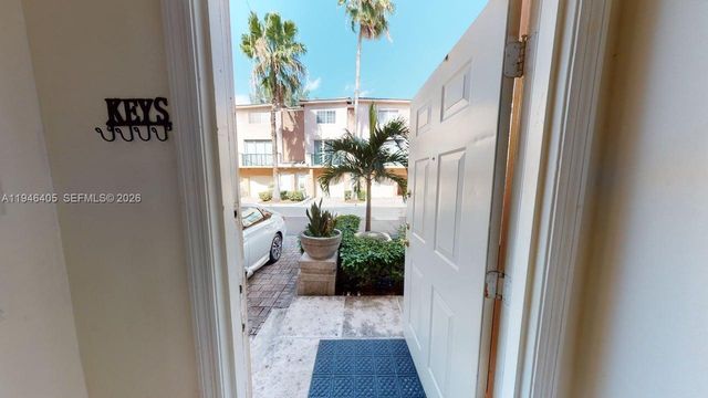 2107 SE 10th Ave 831, Fort Lauderdale, FL 33316