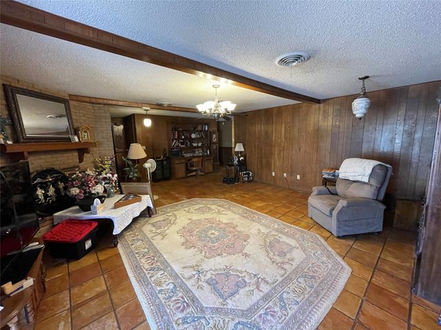 712 S Dixie Street, Eastland, TX 76448