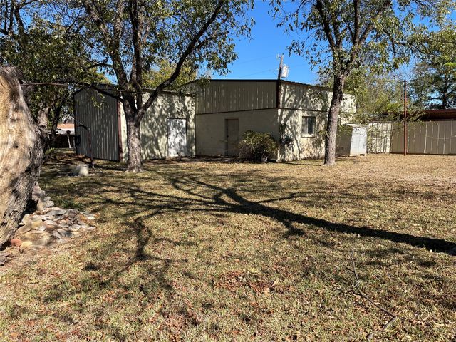 712 S Dixie Street, Eastland, TX 76448