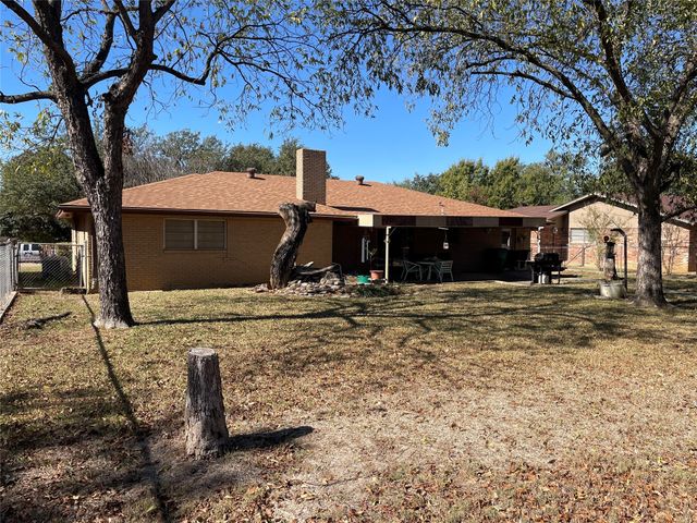 712 S Dixie Street, Eastland, TX 76448