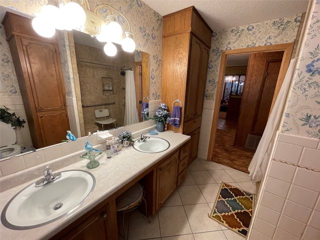 712 S Dixie Street, Eastland, TX 76448