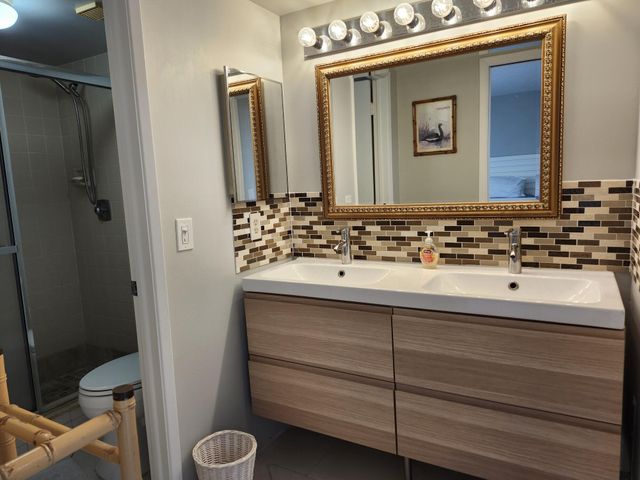 450 Egret Circle, Delray Beach, FL 33444