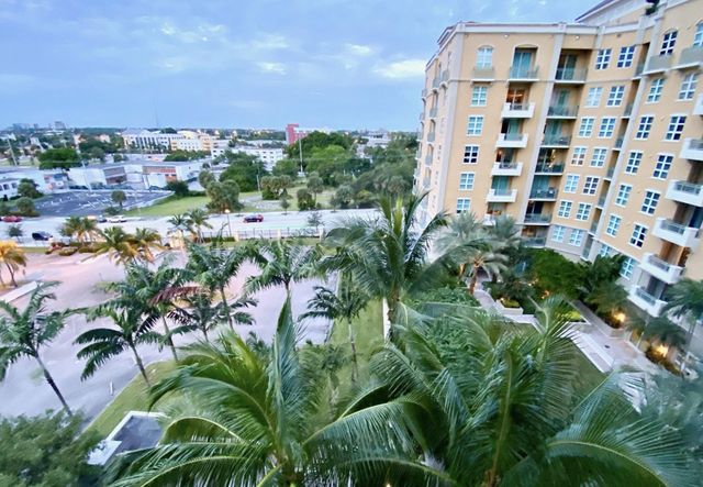 403 S Sapodilla Avenue 618, West Palm Beach, FL 33401