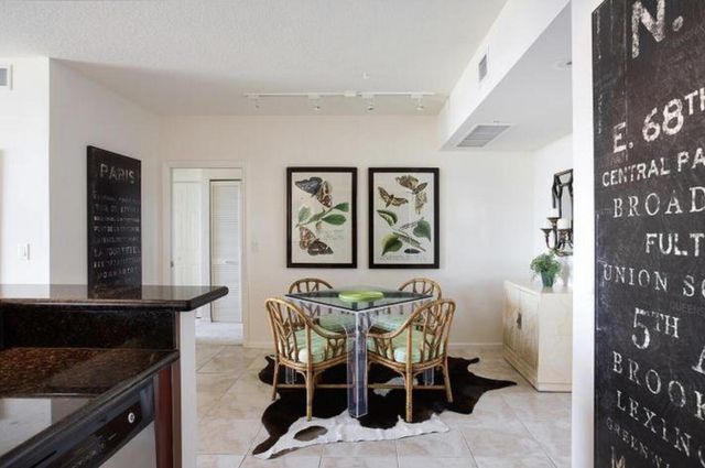 403 S Sapodilla Avenue 618, West Palm Beach, FL 33401